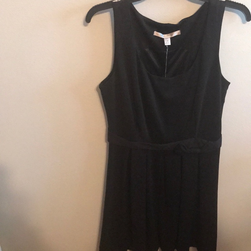 Black fit n flair with bow